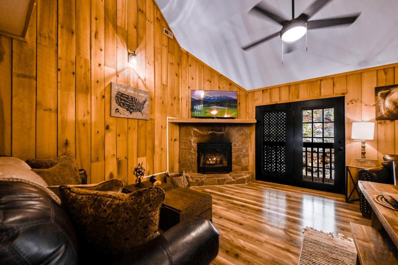 Private Mountain Cabin, Hot Tub Escape In The Smokies, With The View Sevierville Zewnętrze zdjęcie